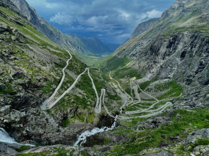 Trollstigen, "Лестница троллей"