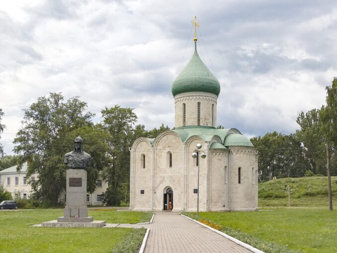 Спасо-Преображенский собор, Переславль-Залесский, фото @Novingalina/Wikimedia Commons/CC BY-SA 4.0 Спасо-Преображенский собор, Переславль-Залесский