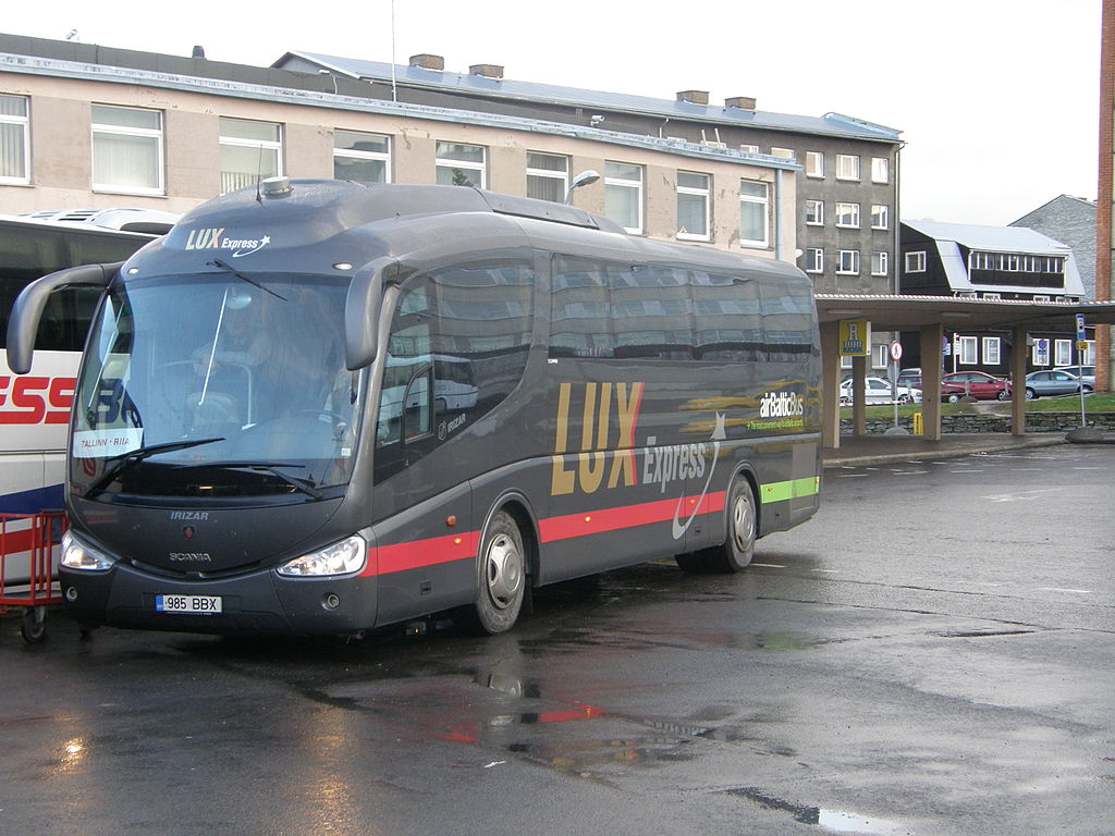 Автобус Lux Express в Таллине фото Kaarels