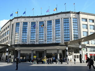 С Центрального вокзала Брюсселя до Брюгге можно добраться на поезде