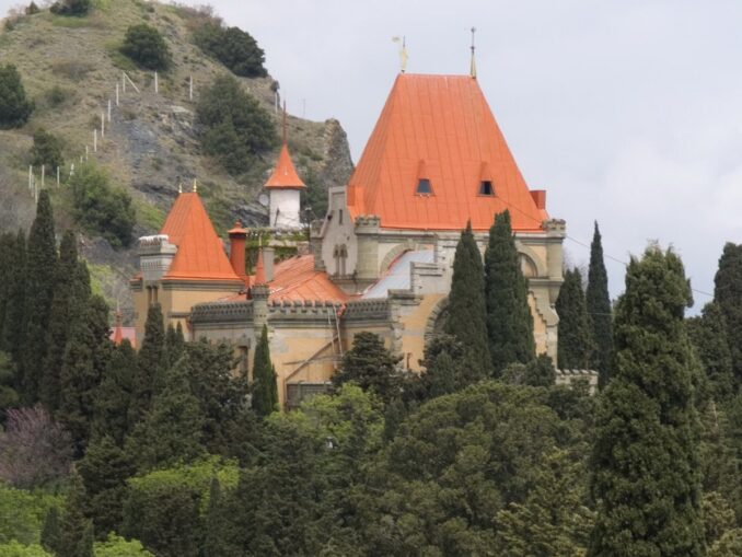Дворец княгини Гагариной в Крыму, фото @Alexostrov/Wikimedia Commons Дворец княгини Гагариной в Крыму осмотреть непросто