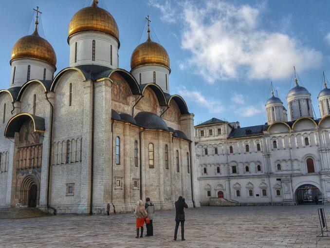 Успенский собор Московского Кремля Успенский собор в Московским Кремле