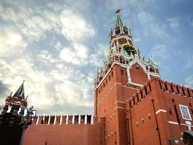 Спасская башня Московского кремля Спасская башня Московского кремля