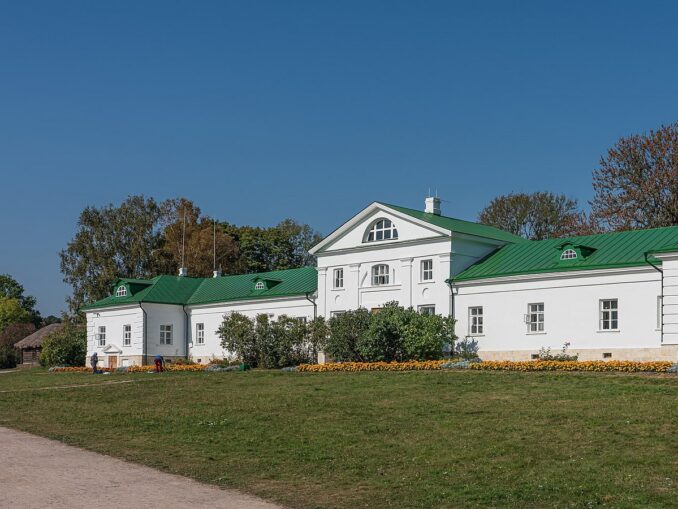 Ясную Поляну обязательно нужно осмотреть в Тульской области