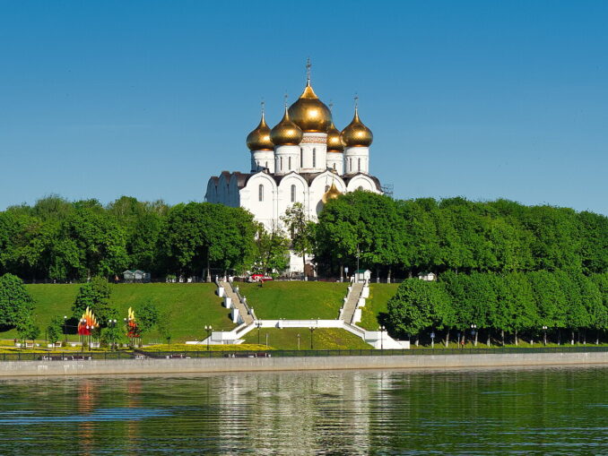 До Ярославля из Москвы можно добраться за 3 часа