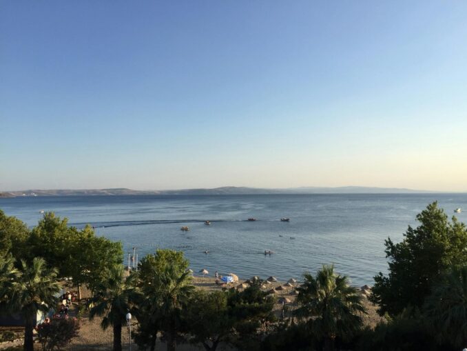 Эрдек в Турции, Мраморное море, фото @Eray Yavuz/pexels.com В Эрдеке в Турции в мае можно купаться в Мраморном море