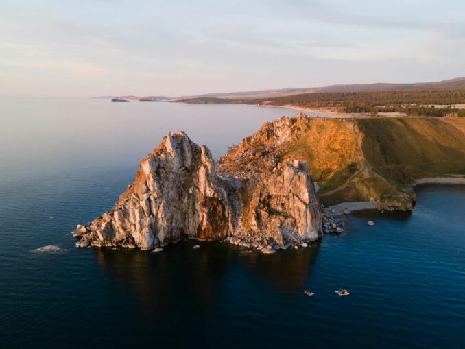 На Байкале нужно посетить остров Ольхон