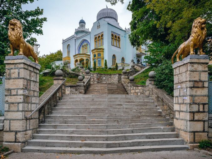 Дворец эмира Бухарского, Железноводск, фото @Alexey Bartenyev (Ал…/Wikimedia Commons Дворец эмира Бухарского в Железноводске