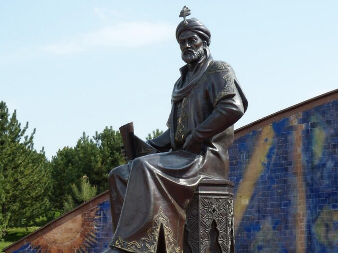 Памятник Улугбеку в Самарканде, фото @falco/Pixabay.com Памятник Улугбеку