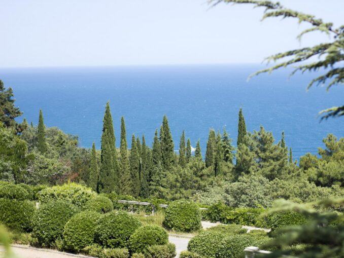 Виды вблизи Алушты в Крыму, фото @Evgeny_Ovchinnikov/Pixabay.com Природа Крыма в мае