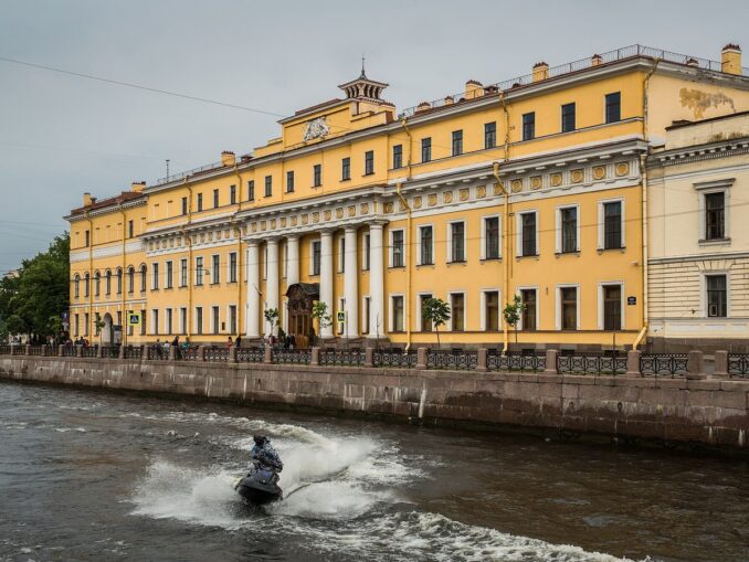 Юсуповский дворец на Мойке в Санкт-Петербурге - один из самых роскошных