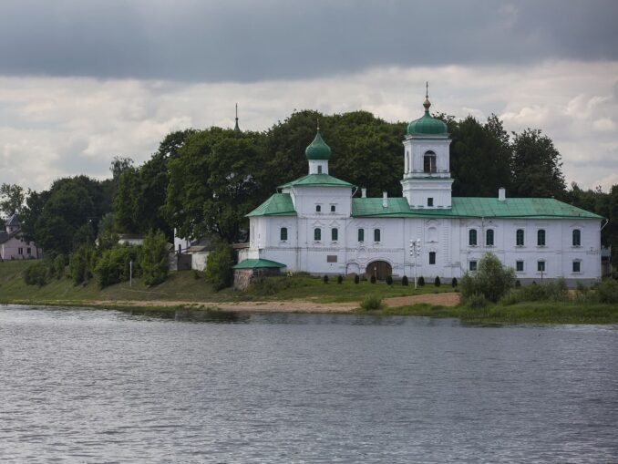 Спасо-Мирожский монастырь, Псков, фото @Olga1969/Wikimedia Commons Спасо-Преображенский Мирожский монастырь, Псков