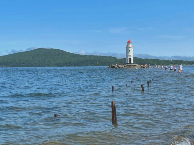 Температура моря в июле во Владивостоке достигает +21-22 °C