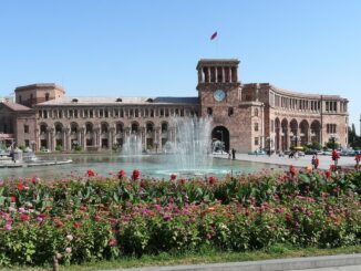 В октябре в Ереване стоит теплая погода с обилием солнечных дней
