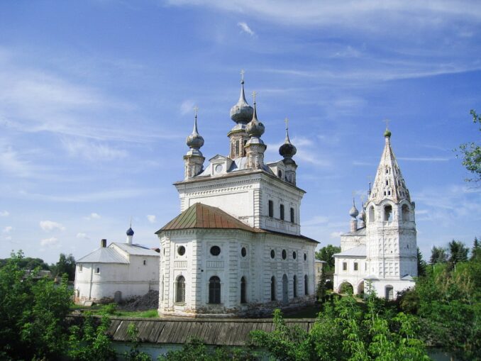 Юрьев-Польский пока не удостоился включения в Золотое кольцо, фото @NimrodeLia/Wikimedia Commons Юрьев-Польский пока не входит в список городов Золотого кольца России