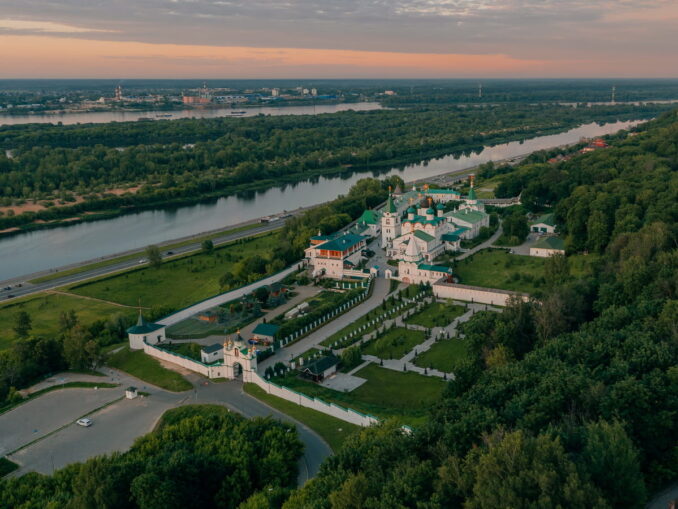 Вознесенский Печерский мужской монастырь, Нижний Новгород Ансамбль Печерского монастыря в Нижнем Новгороде