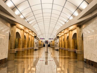 Станции метро в Санкт-Петербурге очень красивы