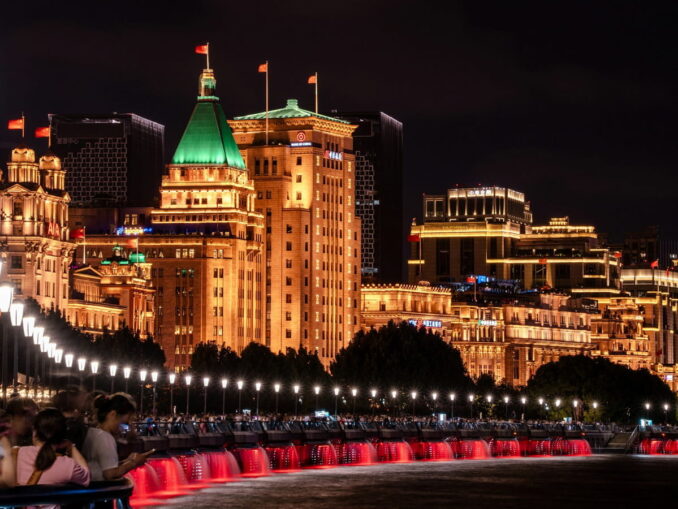 The Bund of Shanghai, фото unsplash.com/@Himmel S Шанхай