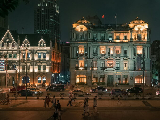 Шанхай, архитектура, фото @yiranding/unsplash.com В Шанха много красивых зданий, которы стоит посмотреть